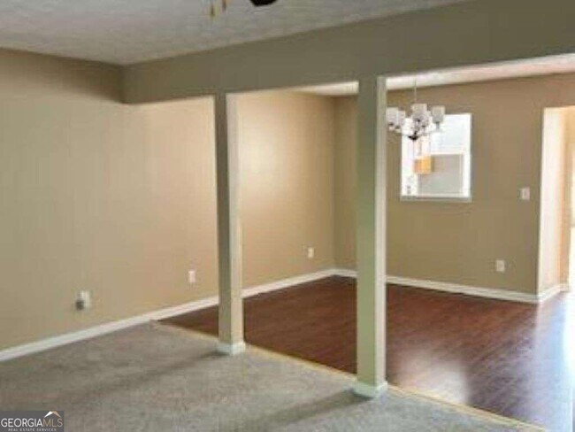 Building Photo - 3020 Waldrop Cir