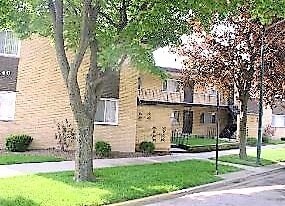 Building Photo - 6540 W Higgins Ave