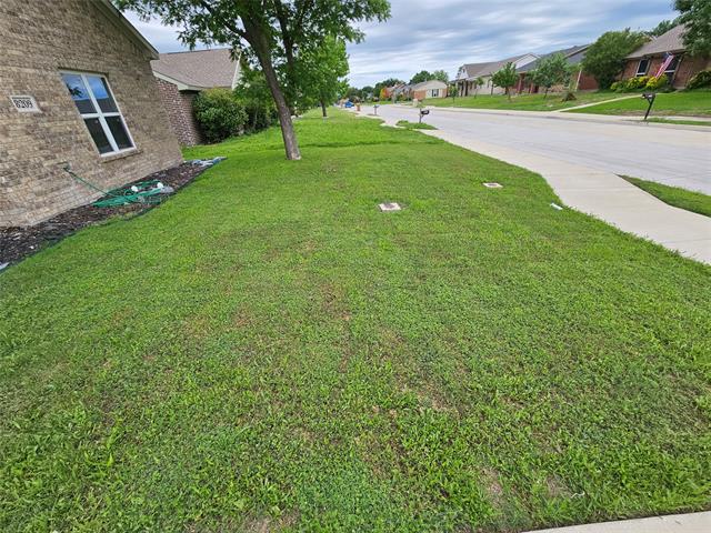 Building Photo - 8209 Chesham Dr