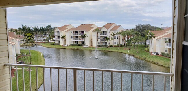 Building Photo - 1801 Island Club Dr