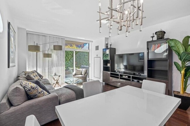 Foto del edificio - 1100 Maxwell Ln