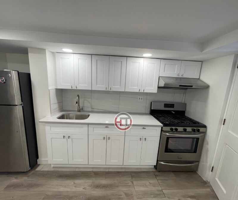 1451 Merry Ave Unit B, The Bronx, NY 10461 Room for Rent in The Bronx