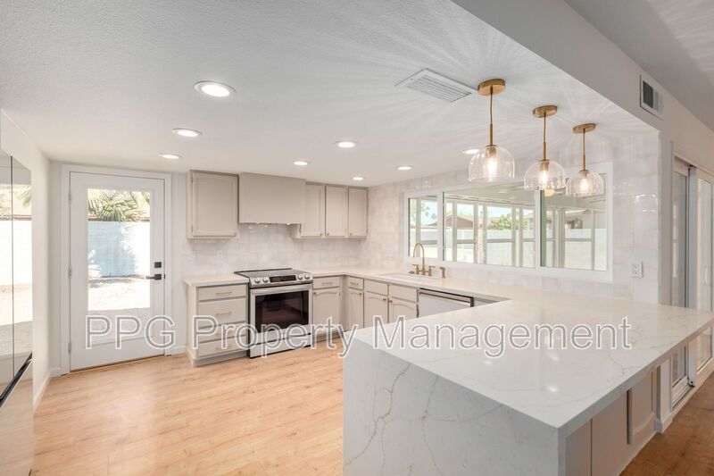 Foto principal - 11025 N 55th Ave