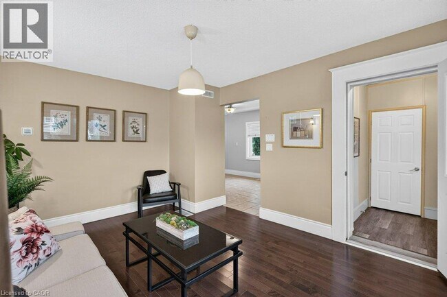 Building Photo - 50 Wexford Ave S