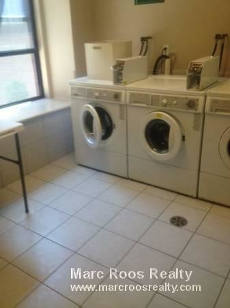 Foto principal - 1661 Washington St
