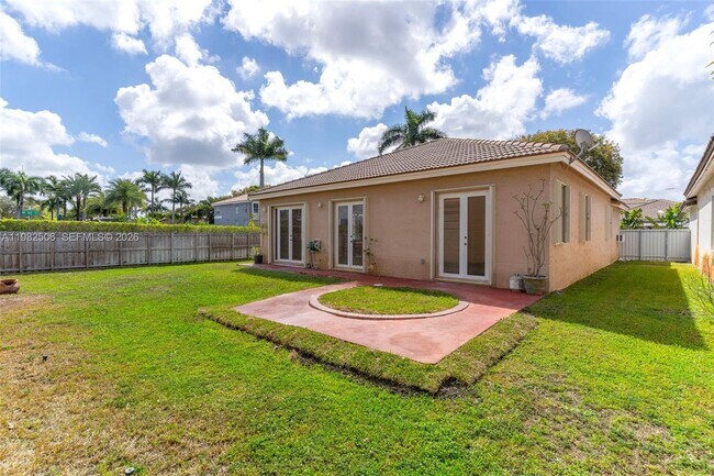 Foto del edificio - 11221 NW 48th Ter