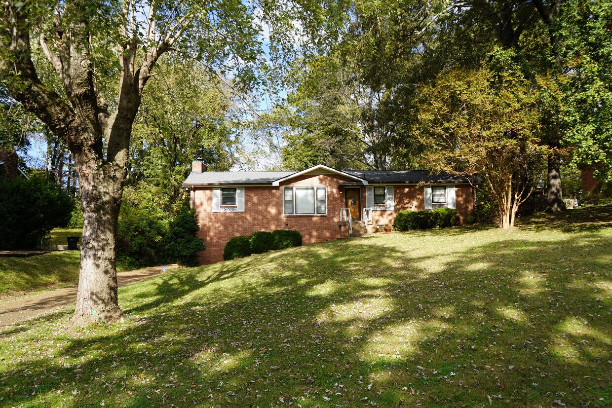 Primary Photo - 1329 Winthorne Dr