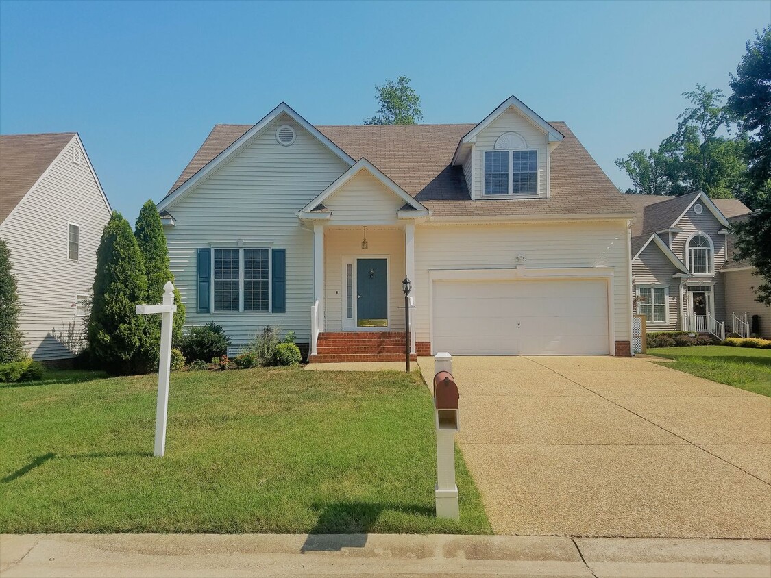 Primary Photo - Beautifully maintained 3 bedroom 2 bath co...