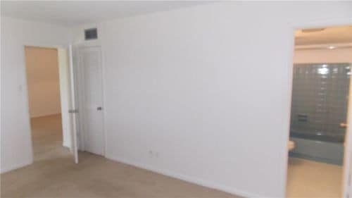 Building Photo - 7300 NW 5th Pl