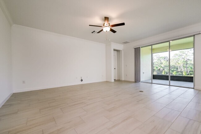 Building Photo - 14220 17th Ct E