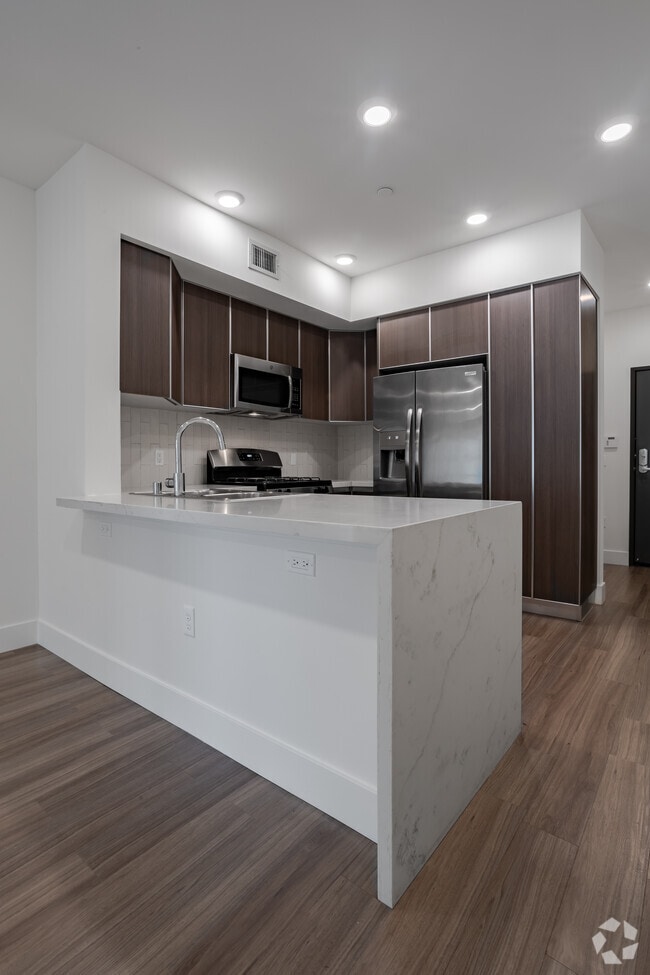 Formosa Fountain Apartments in Los Angeles, CA