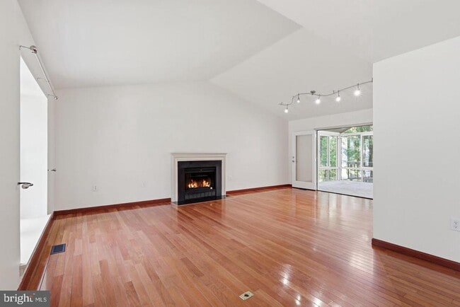 Building Photo - 10799 Adare Dr