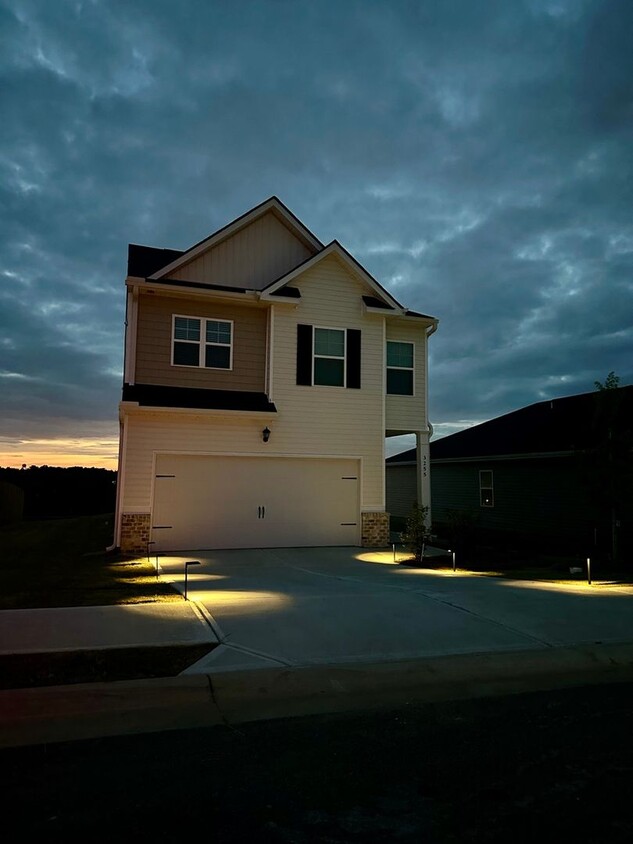 Foto principal - 3255 Colonel Ct
