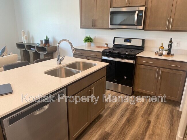 Building Photo - 1133 N 1920 W