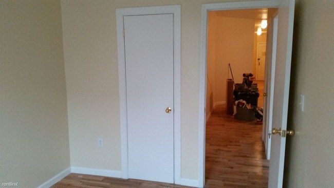 Foto del edificio - 252 Sherman Ave