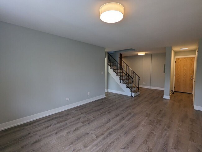 Foto del edificio - 445 W Barry Ave