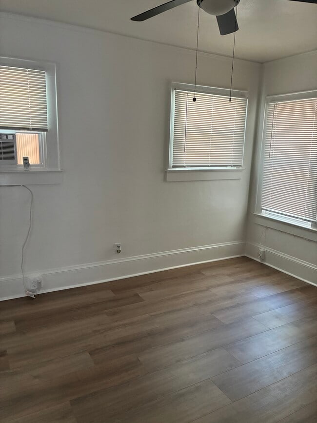 Photo - 211 Loomis Ave (Daytona Beach, FL) Townhome