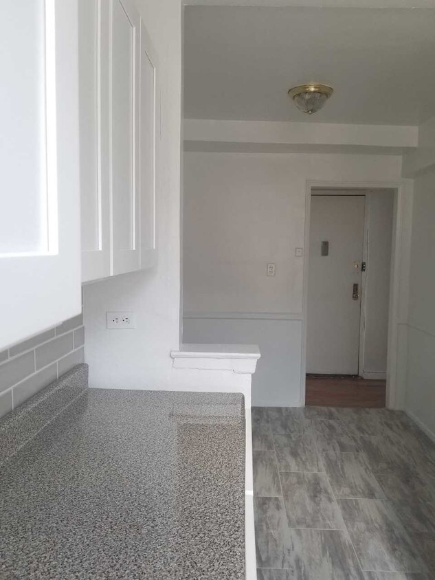 Foto principal - 2976 Marion Ave