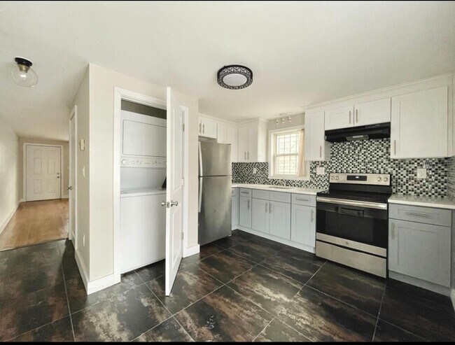 Foto del edificio - 363 Halladay St