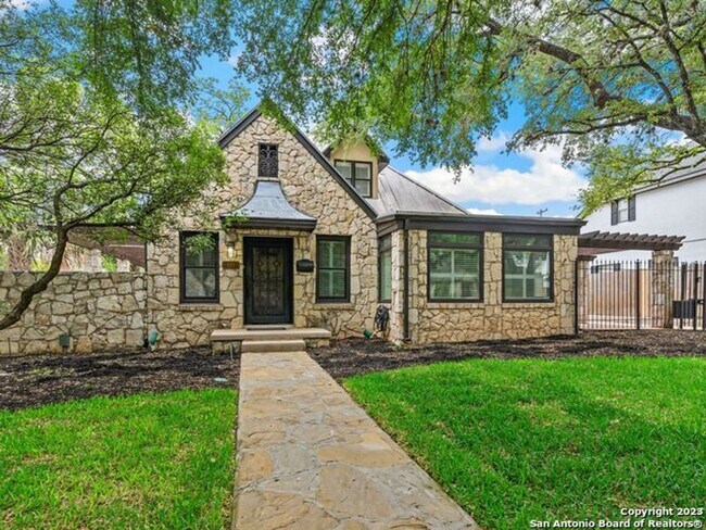 Building Photo - LUXURY OLMOS PARK 4-BEDROOM W/ POOL