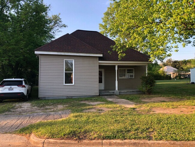 Building Photo - 43 B Street SW
