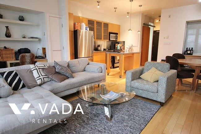 Building Photo - The Crandall Building Yaletown Loft Rental...