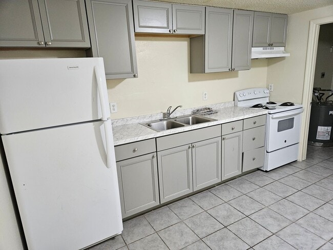 Photo - 3/2 DUPLEX WEST SIDE House