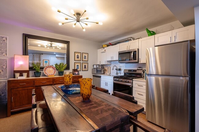 Building Photo - 802 Palisade Ave