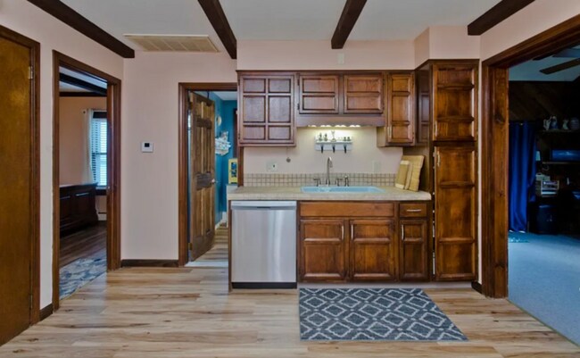 Building Photo - 52 Ludger Ave