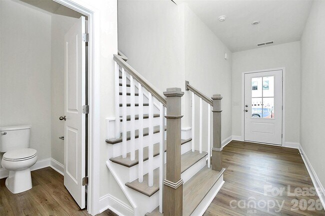 Foto del edificio - 6029 Mariemont Cir