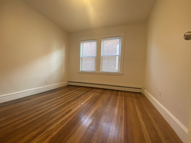 Foto del edificio - 13 Linden St