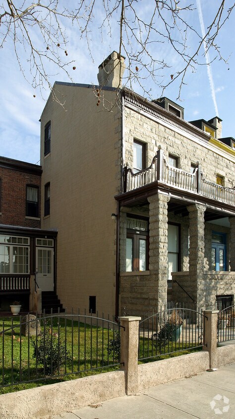 Building Photo - 3512 Bank St