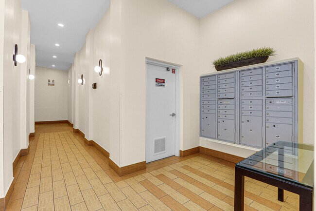 Foto del edificio - 4755 N Washtenaw Ave