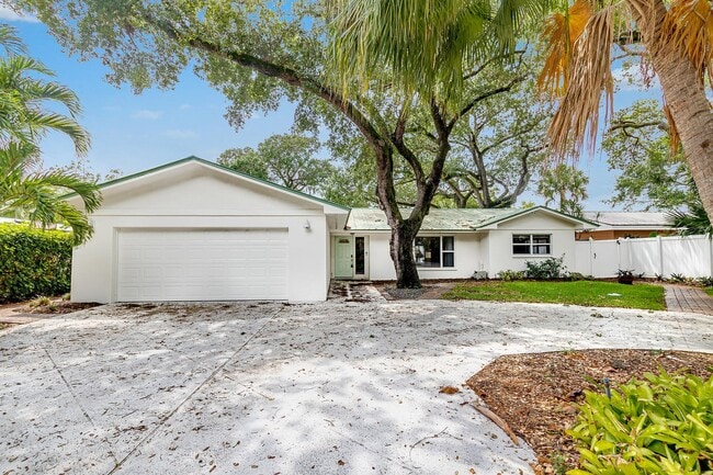 Photo - 12831 Shore Dr House