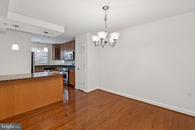 Foto del edificio - 4149 S Four Mile Run Dr