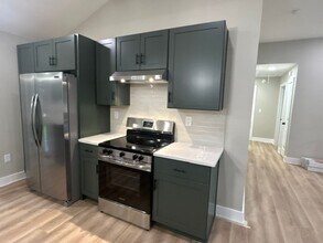 Building Photo - 201 Meadors Ave