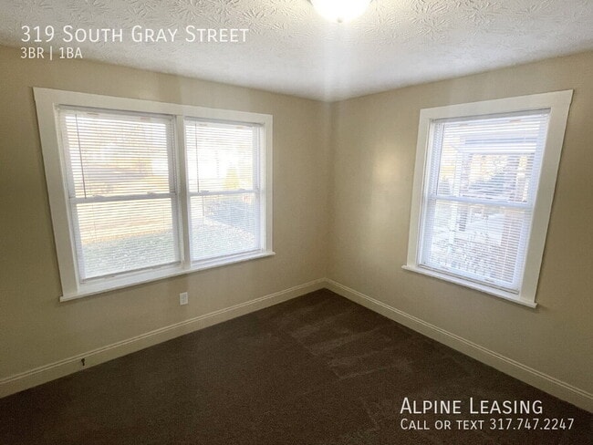 Building Photo - 319 S Gray St