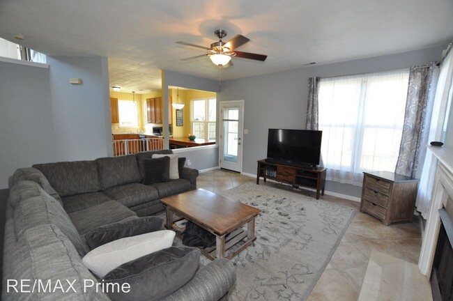 Building Photo - 4 br, 2.5 bath House - 2203 Ships Crossing