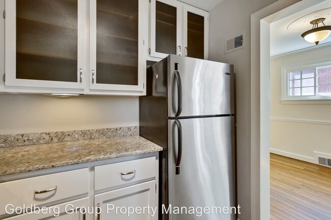 Foto del edificio - 3 br, 3 bath House - 205 E. Franklin Avenue