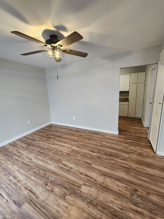 Foto del edificio - 3 br, 2 bath House - 629 S Saint Paul St