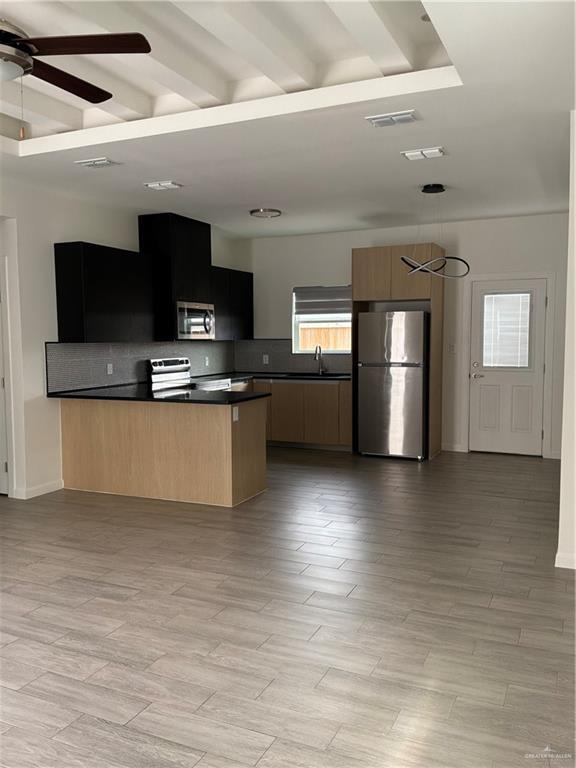 Building Photo - 14 Ventura Ave