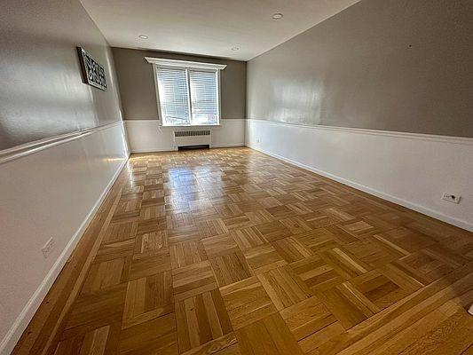 Foto del edificio - 2 bedroom in BRONX NY 10456