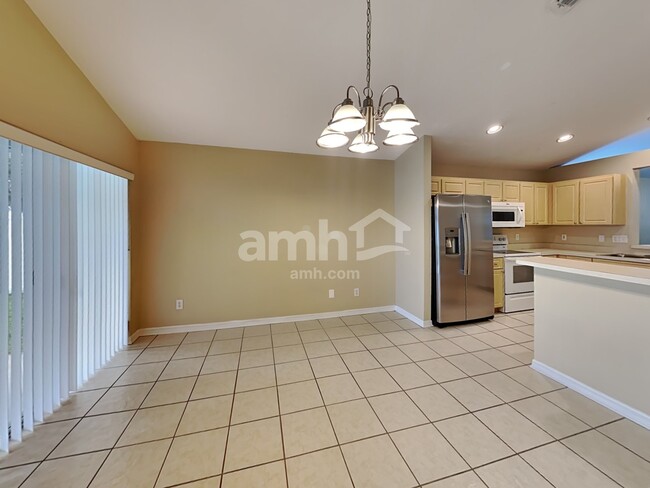 Building Photo - 32125 Cypress Valley Dr