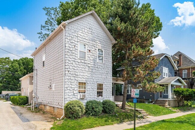 Foto del edificio - 1518 Worthington St