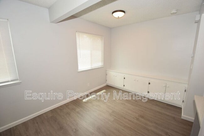Building Photo - 644 Paseo La Perla