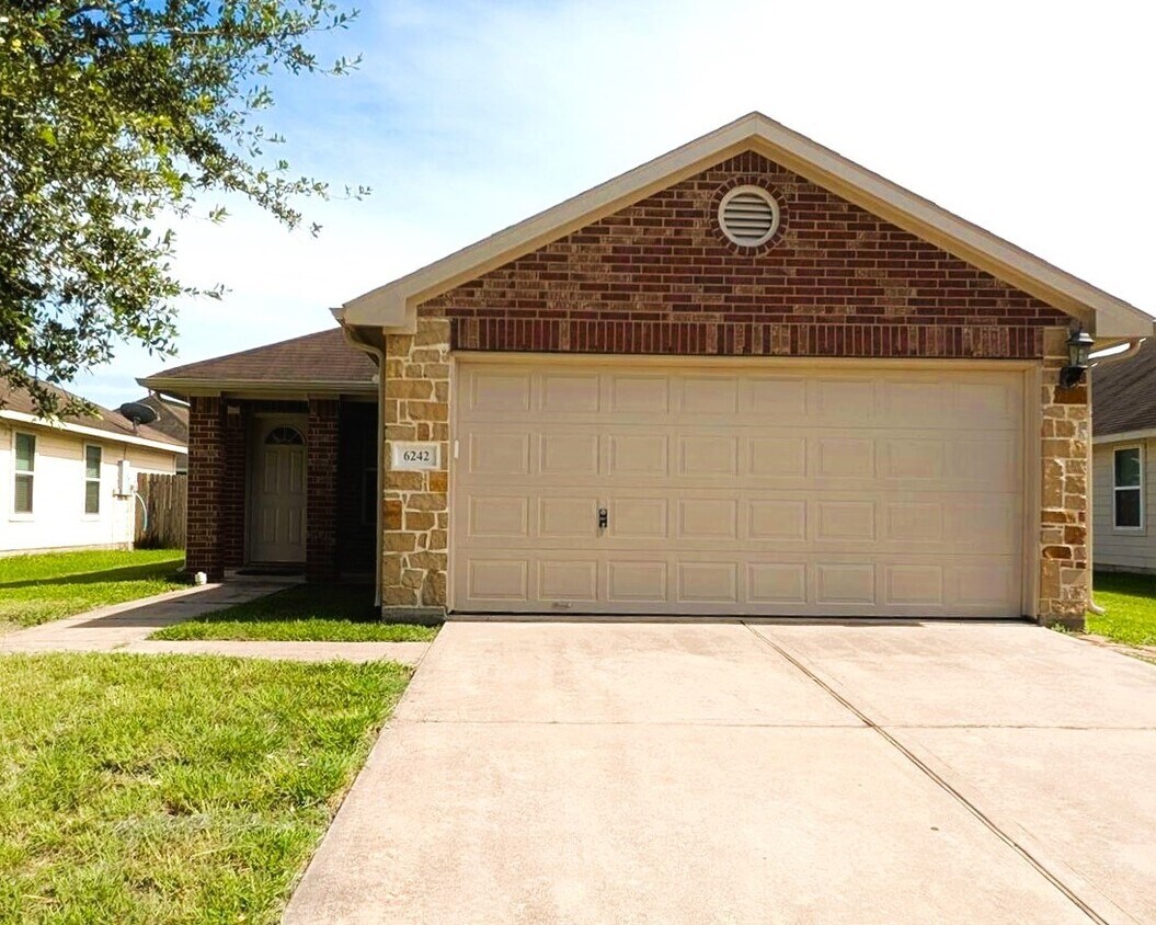 Foto principal - 6242 El Granate Dr
