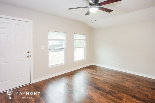 Foto del edificio - 1033 Gaither Pl NW