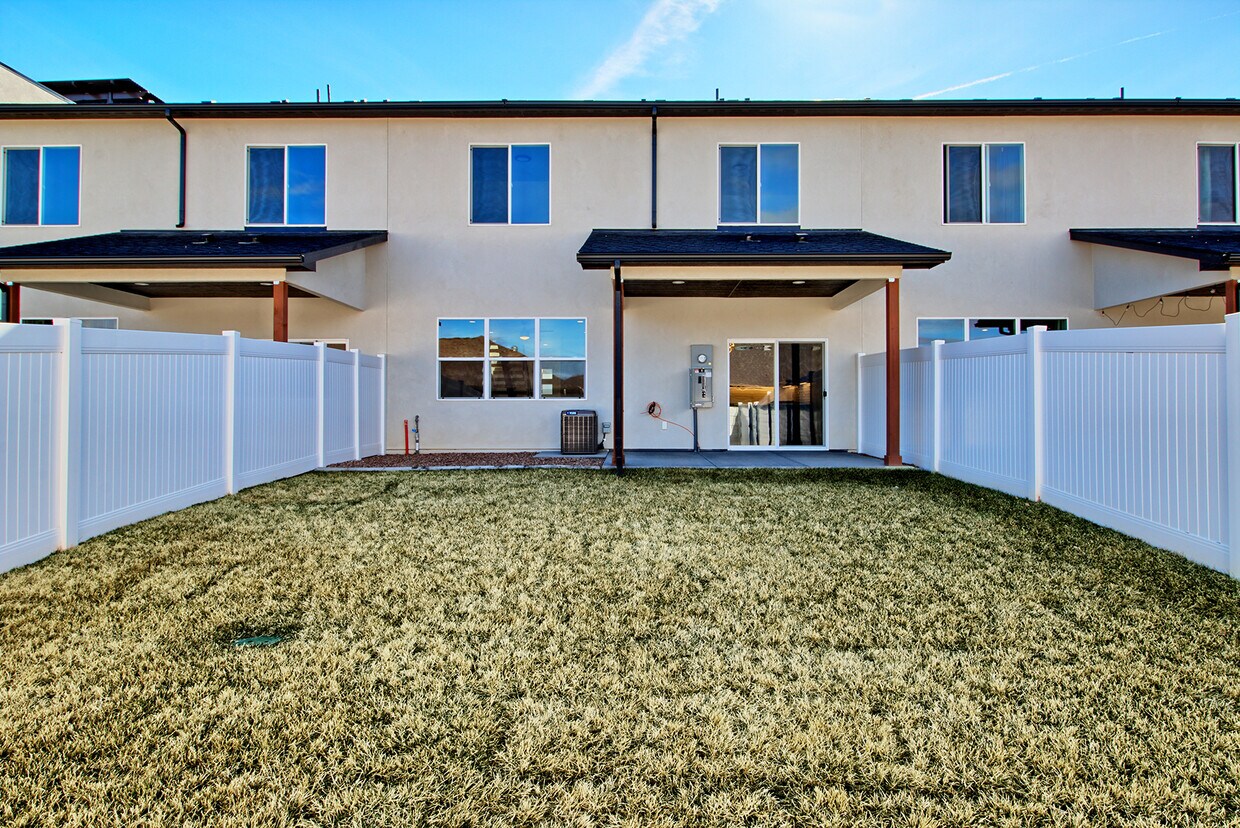 Foto del edificio - 681-628 28 Rd
