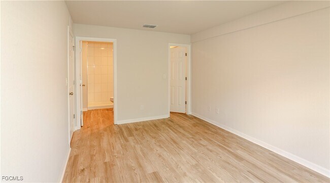 Foto del edificio - 309 Norwalk Ave