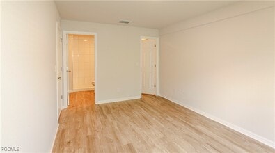 Building Photo - 309 Norwalk Ave